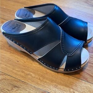 NWOT Troentorp Clog Sandals!